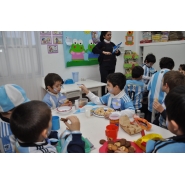 Los más pequeños celebraron el DIA DE LA BANDERA